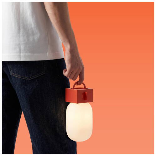 Native-Union-POP-Light-LED-Lampe-160-lm-Rot-03.jpg