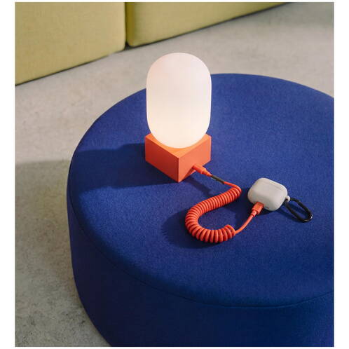 Native-Union-POP-Light-LED-Lampe-160-lm-Rot-05.jpg