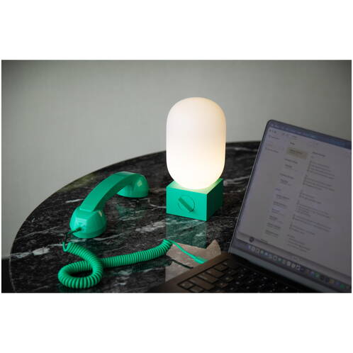 Native-Union-POP-Light-LED-Lampe-160-lm-Seegruen-04.jpg Native-Union-POP-Light-LED-Lampe-160-lm-Seegruen-04.jpg