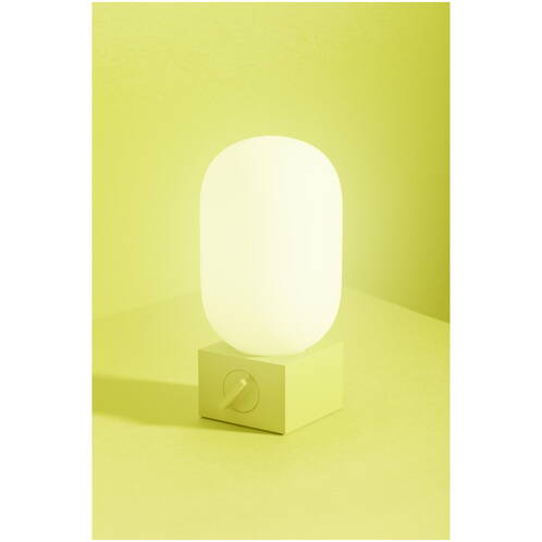 Native-Union-POP-Light-LED-Lampe-160-lm-Lemon-02.jpg Native-Union-POP-Light-LED-Lampe-160-lm-Lemon-02.jpg