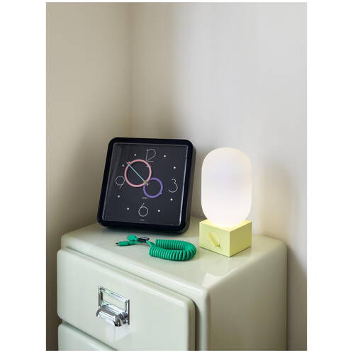 Native-Union-POP-Light-LED-Lampe-160-lm-Lemon-04.jpg Native-Union-POP-Light-LED-Lampe-160-lm-Lemon-04.jpg