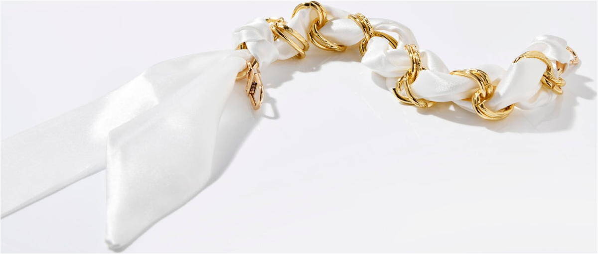 Etuui-Kordel-Silky-Chain-kurz-Weiss-01.jpg