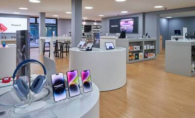 DQ Solutions bietet in seinen Filialen Apple Kurse, Support, Verkauf und Reparaturen. Apple Geräte, Beratung und Reparaturen sind nur ein paar der Dienstleistungen in den DQ Solutions Filialen.
