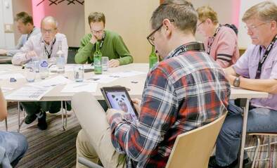 Bei den Workshops können Lehrpersonen gemeinsam lernen.