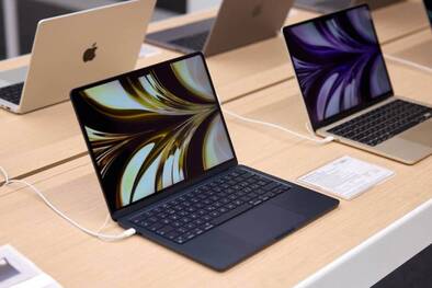 Bei DQ Solutions sind immer die neuesten Apple Geräte ausgestellt.