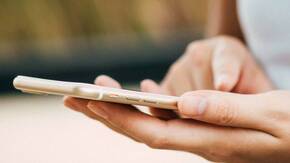 Einführung in die Bedienungshilfen beim iPhone.