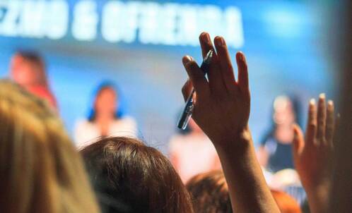 Gib deinen Zuhörern bei deiner Keynote Präsentation mit iPad die Möglichkeit, Fragen zu stellen.