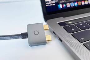 Für eine schnelle Datenübertragung sorgen beim Multiport Hub von LINQ zwei nebeneinander liegende USB-C Stecker.