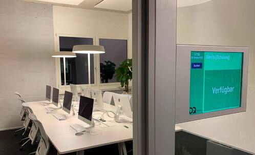 Sitzungszimmer Planung mit Display und einer Lösung für Outlook: AskCody