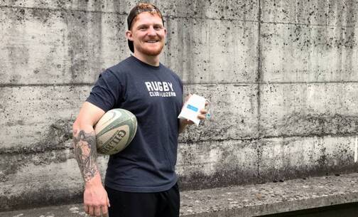Christian Sidler wendet Elektrostimulation gerne an. Rugby Spieler und Neuroathletik-Trainer Christian Sidler