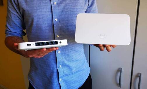 Khaell Niederheitmann präsentiert die Netzwerklösung Meraki Go. Meraki Go ist ein Produkt aus dem Hause Cisco.