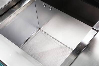 Techsave bietet viel Platz für die Reinigung von Geräten.