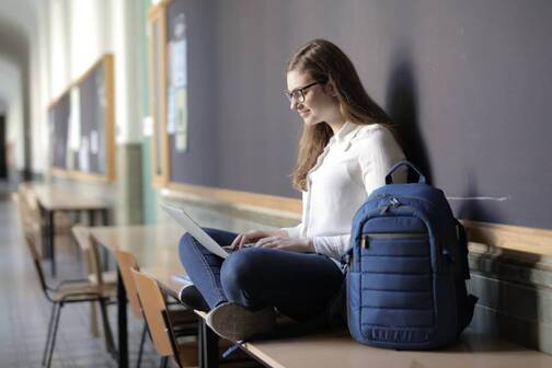 MacBook Pro oder MacBook Air fürs Studium? Warum MacBook Pro besser ist für die Schule als MacBook Air.