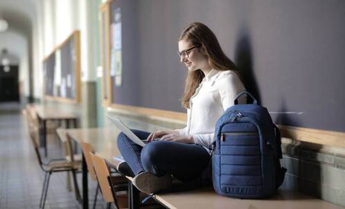Warum MacBook Pro besser ist für die Schule als MacBook Air.