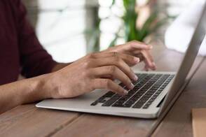 Windows Computer oder Apple Gerät - ein Interview mit Erfahrungsbericht. Erfahrung von Windows auf Mac umsteigen.