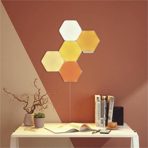 Nanoleaf-Shapes-Hexagon-Starter-Kit-5er-Pack-Beleuchtungspanel-100-lm-Mehrfarbig-04.jpg
