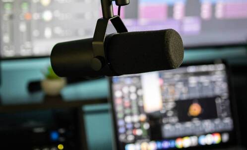 In Apple Kursen kannst du lernen, Filme zu produzieren oder Musik zu komponieren.