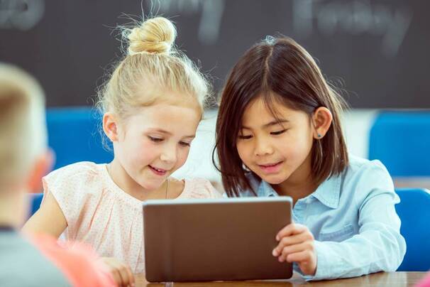 Digitale Medien leasen mit DQ Solutions Finanzierung von iPad an Schulen