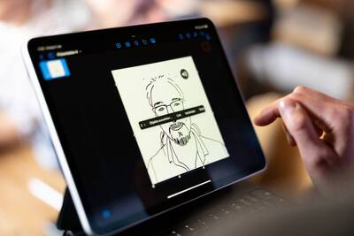 iPad mit Bildungsapp Lehrpersonen lernen digitale Medien einzusetzen