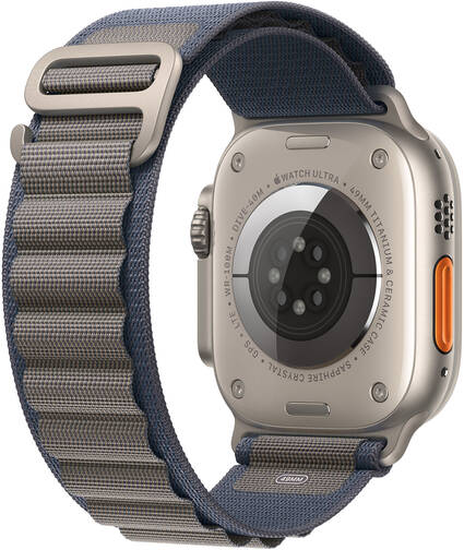 Apple-Watch-Ultra-2-49-mm-Titan-Silbergrau-Alpine-Loop-Small-Blau-03.jpg