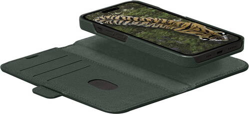 dbramante-Wallet-New-York-iPhone-15-Pro-Max-Evergreen-03.jpg dbramante-Wallet-New-York-iPhone-15-Pro-Max-Evergreen-03.jpg