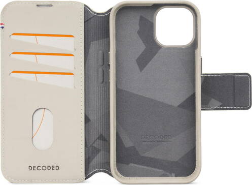 Decoded-Leder-Wallet-2-in-1-mit-MagSafe-iPhone-15-Clay-02.jpg Decoded-Leder-Wallet-2-in-1-mit-MagSafe-iPhone-15-Clay-02.jpg