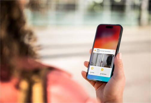 Eve-Kamera-Cam-Smarte-Innenkamera-Homekit-Schwarz-08.jpg Eve-Kamera-Cam-Smarte-Innenkamera-Homekit-Schwarz-08.jpg