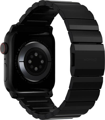 Nomad-Titanium-Armband-fuer-Apple-Watch-42-44-45-49-mm-Schwarz-03.jpg