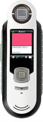 PANTONE-Capsure-mobiles-Farbmessgeraet-mit-8-000-Farben-02.