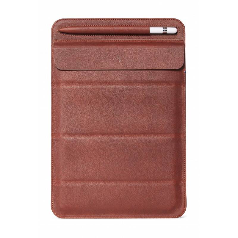 Decoded-Leder-Foldable-Sleeve-iPad-Pro-11-2020-Braun-01.