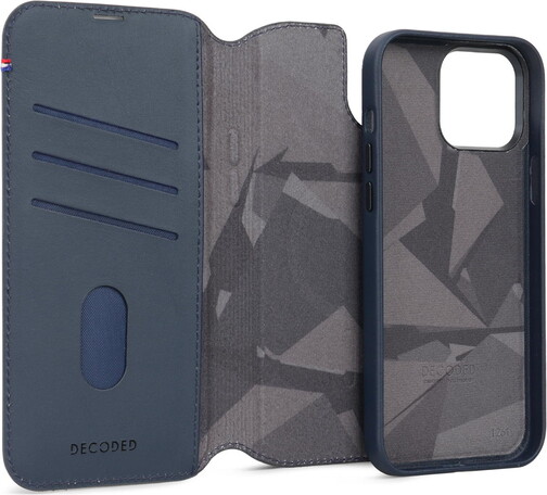 Decoded-Leder-Wallet-2-in-1-mit-MagSafe-iPhone-15-Pro-Max-Navy-03.jpg