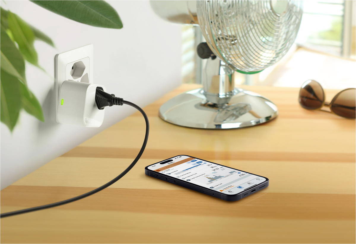 Eve-Energy-CH-mit-Matter-Smarte-Steckdose-Weiss-05.jpg