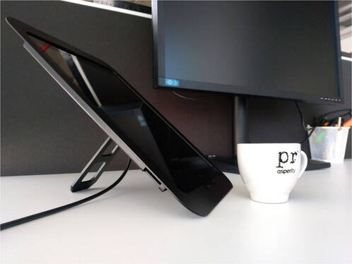 Maclocks-Lock-Security-Alucase-iPad-10-2-2020-8-Gen-Schwarz-04.jpg Maclocks-Lock-Security-Alucase-iPad-10-2-2020-8-Gen-Schwarz-04.jpg