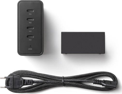 Native-Union-GaN-Dual-140-W-USB-C-Power-Adapter-Schwarz-01.jpg