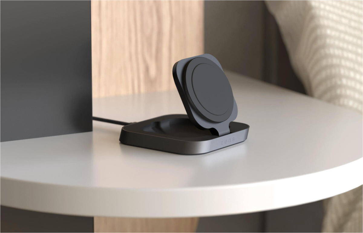 Zens-Magnetic-Nightstand-Charger-15-W-Qi-MagSafe-Ladestation-Schwarz-05.jpg
