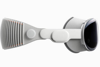 AR-Headset Apple Vision Pro von der Seite Seitliche Ansicht von Apple Vision Pro