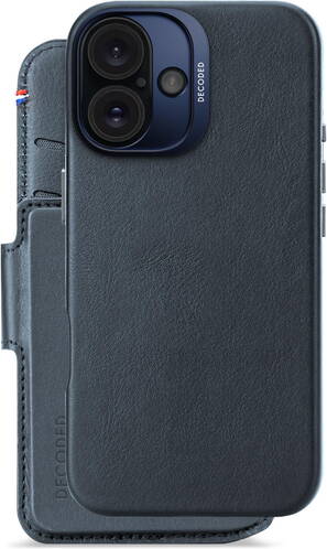 Decoded-Leder-Wallet-2-in-1-mit-MagSafe-iPhone-16-Navy-04.jpg Decoded-Leder-Wallet-2-in-1-mit-MagSafe-iPhone-16-Navy-04.jpg