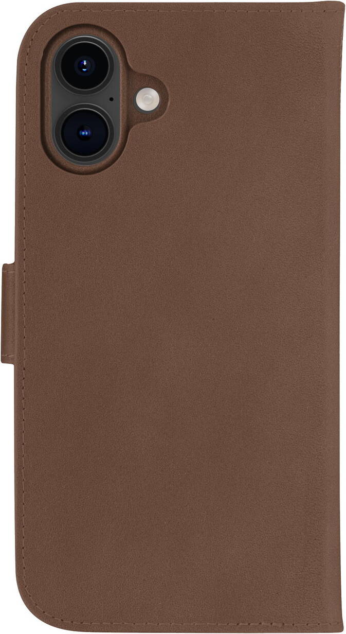 dbramante-Wallet-Lynge-iPhone-16-Plus-Tan-gebraeunt-04.jpg
