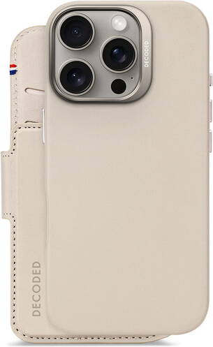 Decoded-Leder-Wallet-2-in-1-mit-MagSafe-iPhone-16-Pro-Clay-04.jpg Decoded-Leder-Wallet-2-in-1-mit-MagSafe-iPhone-16-Pro-Clay-04.jpg