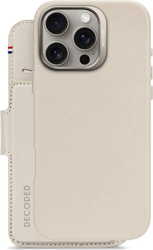 Decoded-Leder-Wallet-2-in-1-mit-MagSafe-iPhone-16-Pro-Max-Clay-04.jpg Decoded-Leder-Wallet-2-in-1-mit-MagSafe-iPhone-16-Pro-Max-Clay-04.jpg