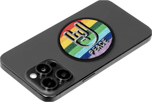 LAUT-MAGMOJI-MagSafe-Badge-Peace-02.jpg LAUT-MAGMOJI-MagSafe-Badge-Peace-02.jpg