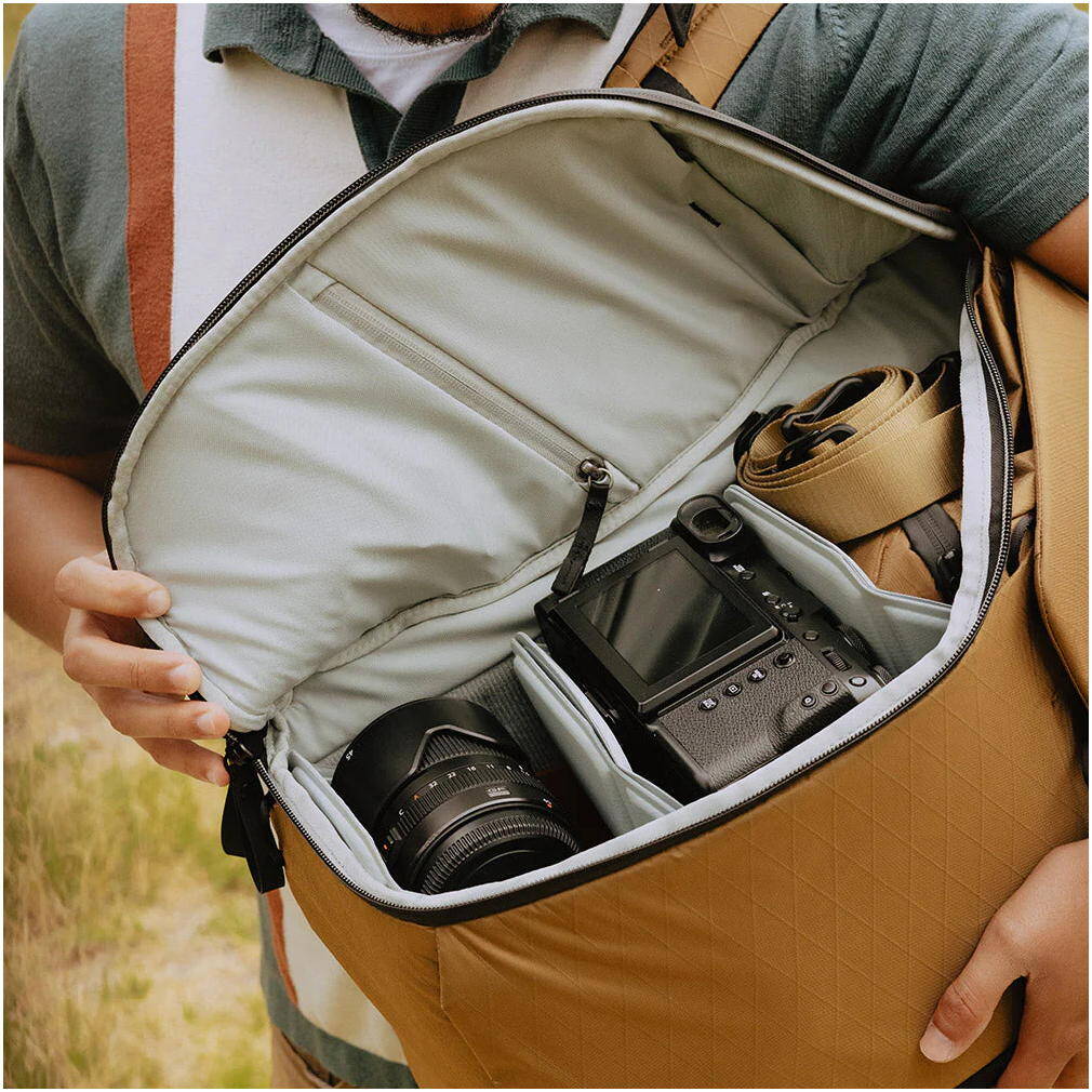 Peak-Design-Everyday-Backpack-30L-v2-Coyote-12.jpg Peak-Design-Everyday-Backpack-30L-v2-Coyote-12.jpg
