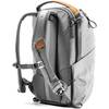 Peak-Design-Everyday-Backpack-20L-v2-Hellgrau-02.jpg Peak-Design-Everyday-Backpack-20L-v2-Hellgrau-02.jpg
