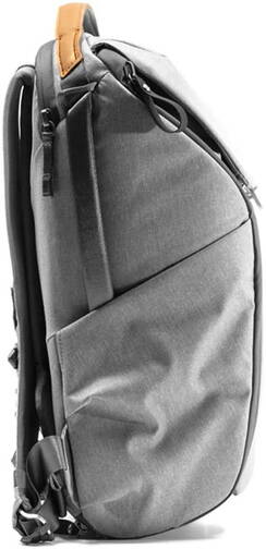 Peak-Design-Everyday-Backpack-20L-v2-Hellgrau-03.jpg Peak-Design-Everyday-Backpack-20L-v2-Hellgrau-03.jpg