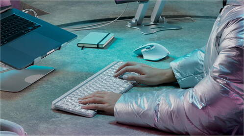 Logitech-MX-Keys-S-Wireless-Bluetooth-5-Tastatur-CH-Hellgrau-03.jpg Logitech-MX-Keys-S-Wireless-Bluetooth-5-Tastatur-CH-Hellgrau-03.jpg