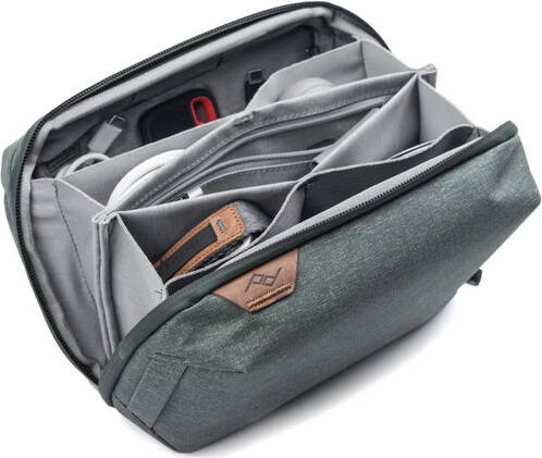 Peak-Design-Tech-Pouch-Sage-Green-02.jpg Peak-Design-Tech-Pouch-Sage-Green-02.jpg