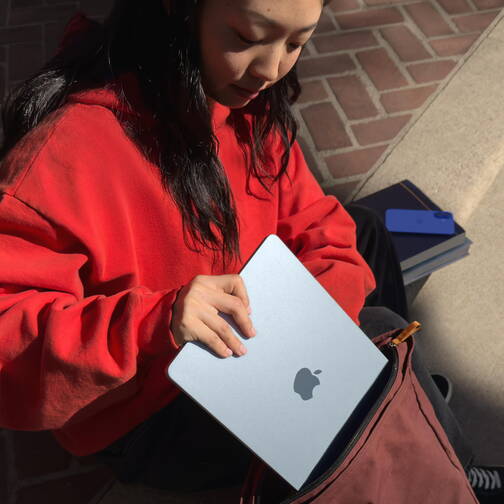 MacBook-Air-13-6-M4-10-Core-24-GB-512-GB-10-Core-Grafik-70-W-US-Amerika-Polar-08.jpg