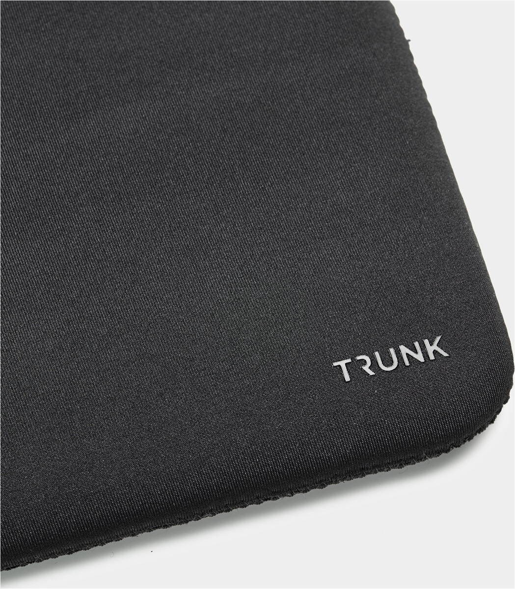 Trunk-Neopren-Sleeve-MB-Pro-14-M4-2024-Schwarz-03.jpg