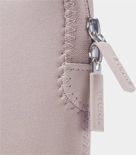 Trunk-Neopren-Sleeve-MB-Pro-14-M4-2024-Ros-02.jpg
