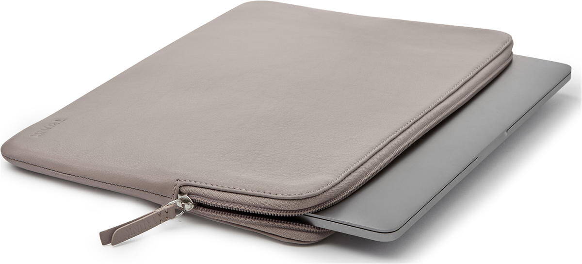 Trunk-Leder-Sleeve-MB-Air-13-M4-2025-Ros-02.jpg